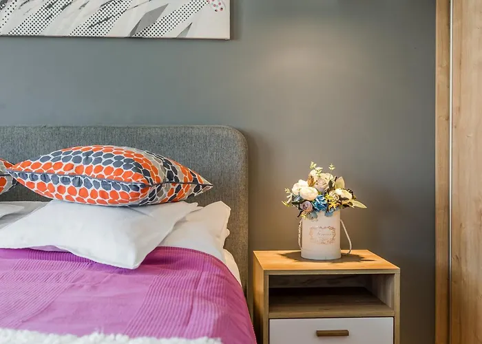 Lead Apartment