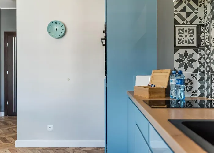 Lead Apartment